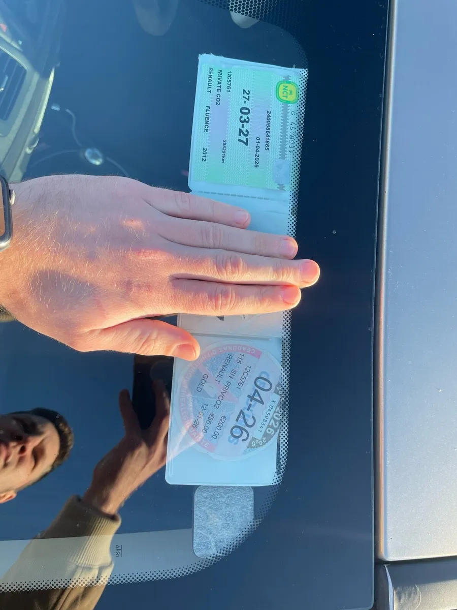 Renault fluence 2012 - Image 2