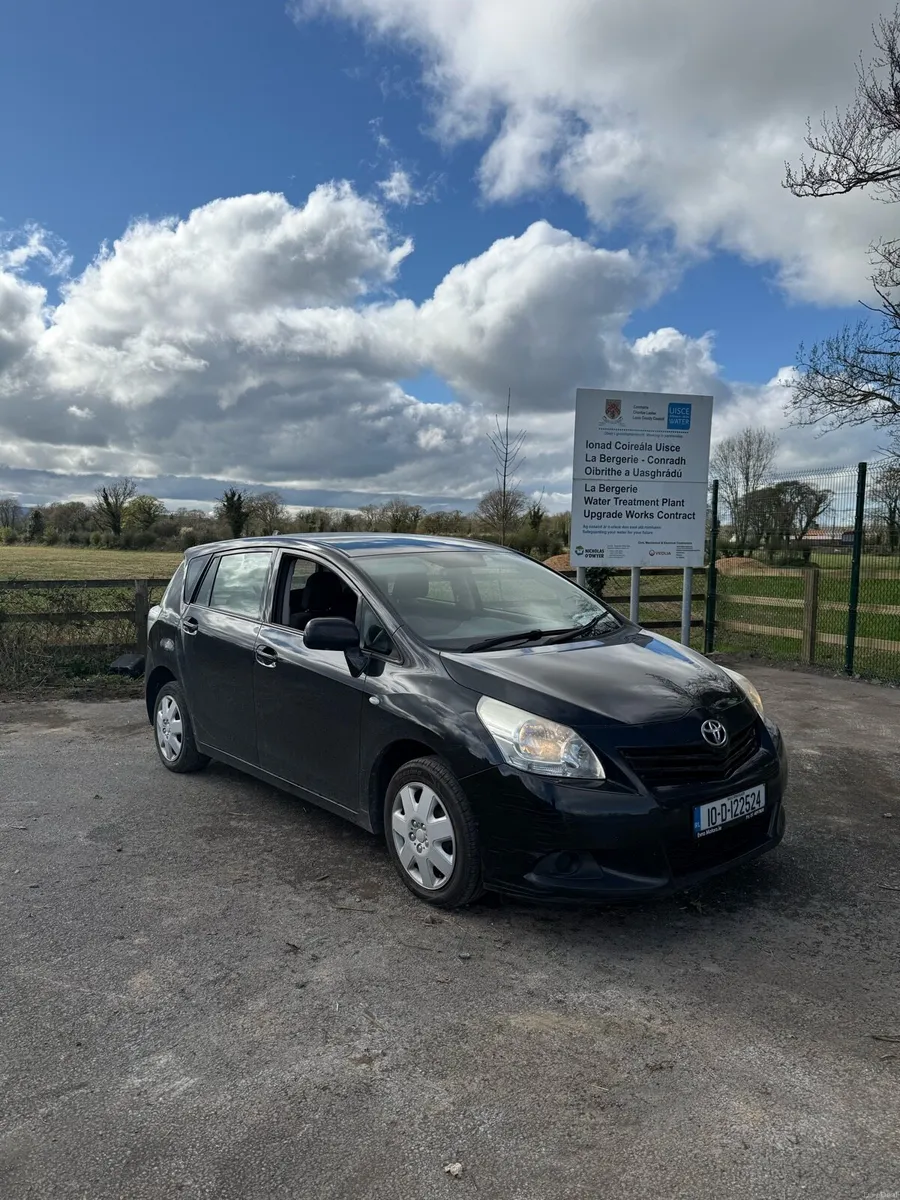 Toyota Corolla verso - Image 1