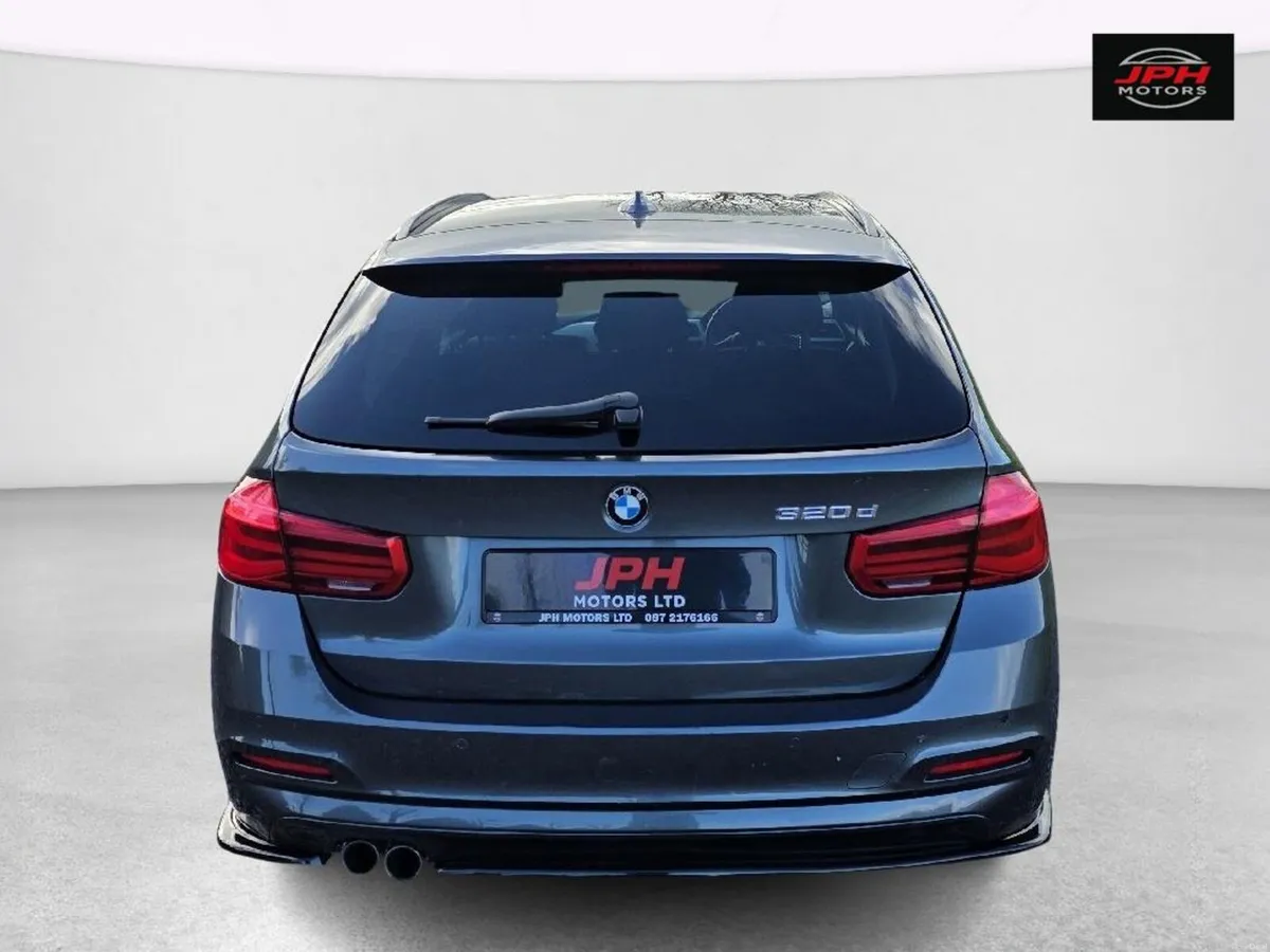 BMW 3-Series 2016 - Image 4