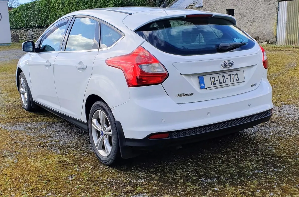 Ford Focus - Image 2