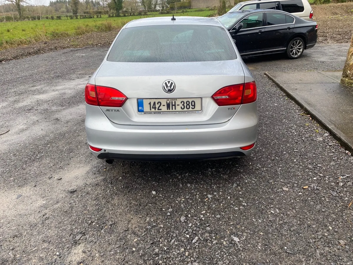 Volkswagen Jetta 2014 - Image 3