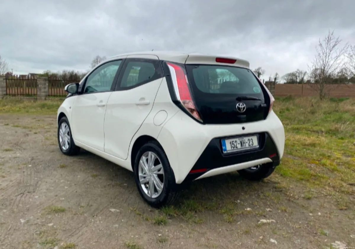 Toyota Aygo 2015 - Image 2