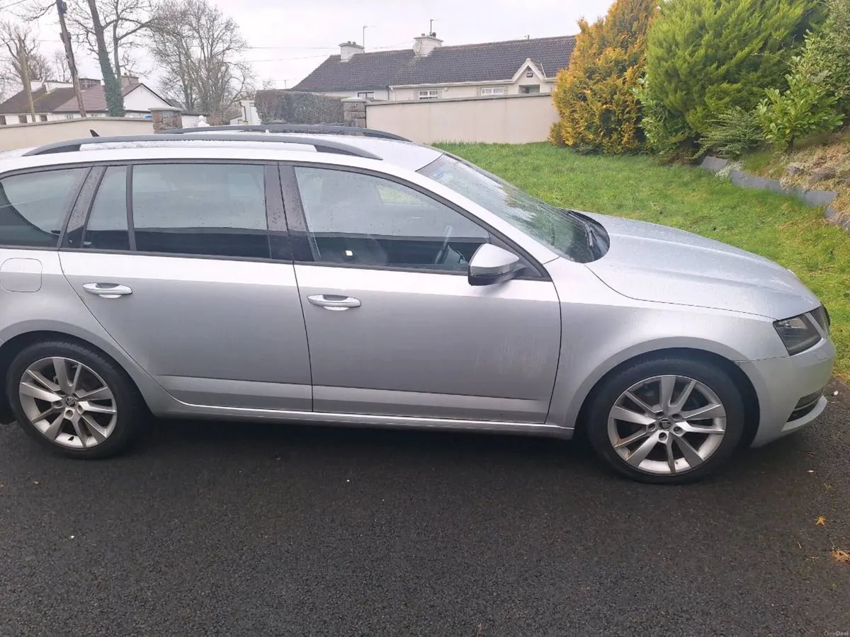 Skoda Octavia SE L 1.6 TDI - Image 4