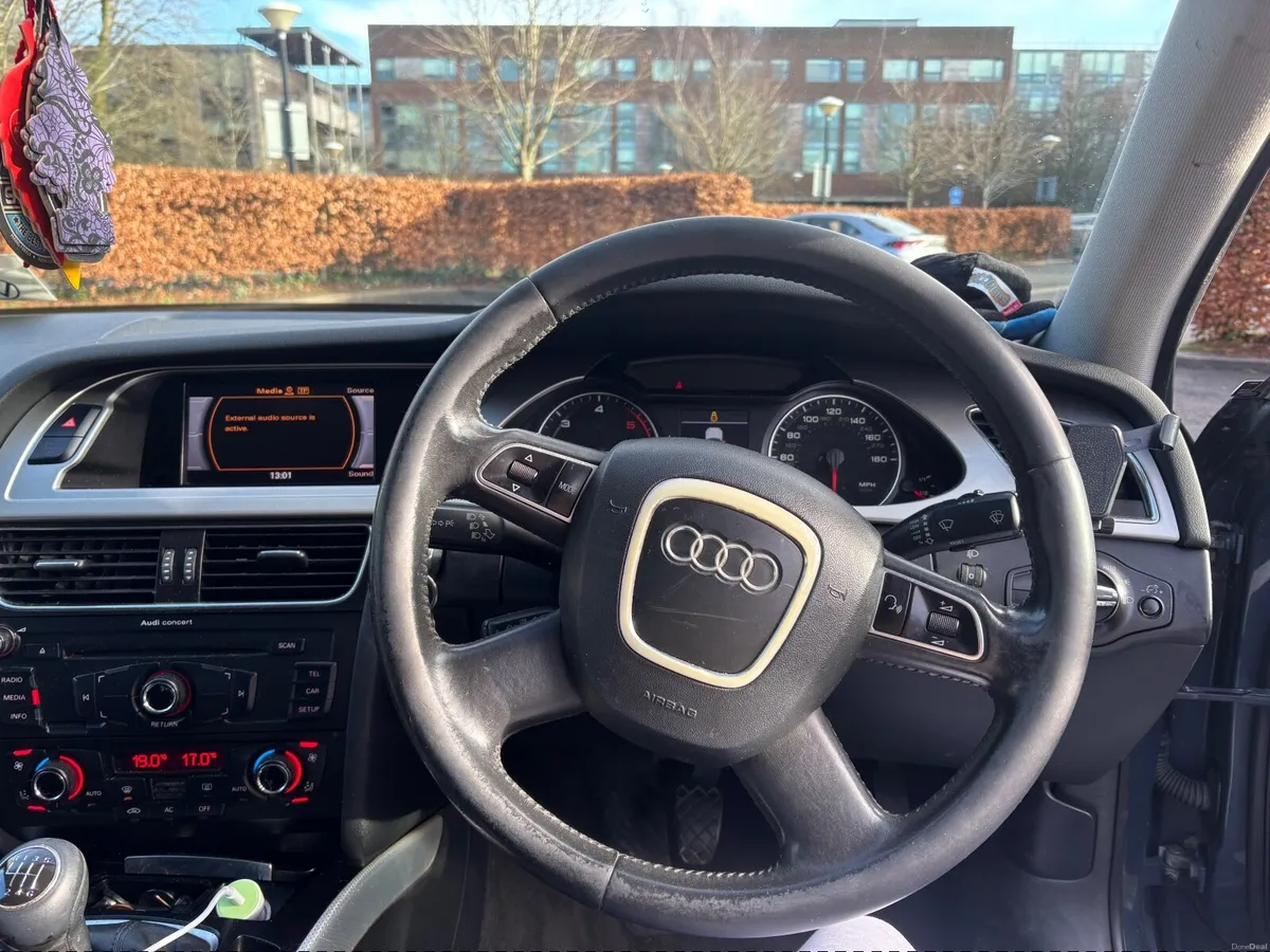 Audi A4 2011 - Image 4