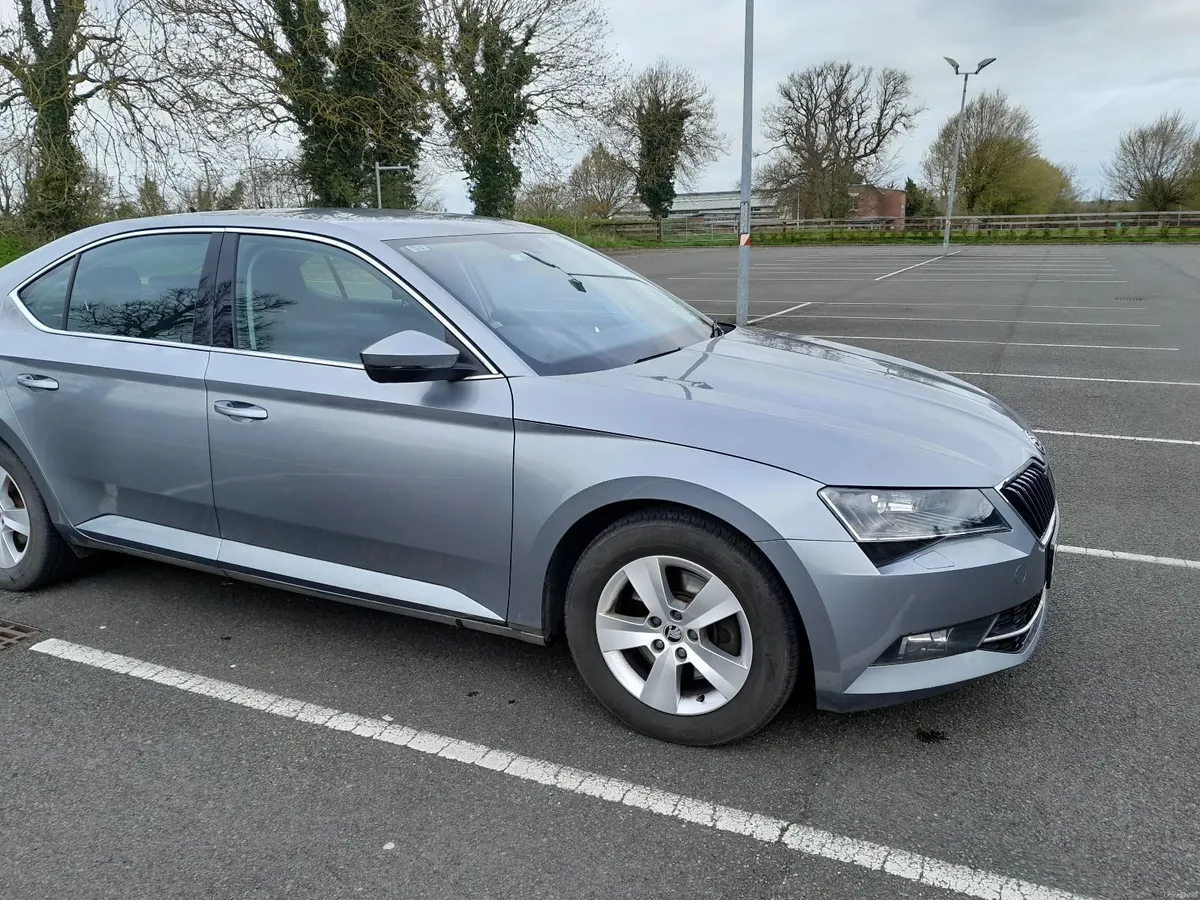 Skoda Superb 2019 2.0TDI - Image 4