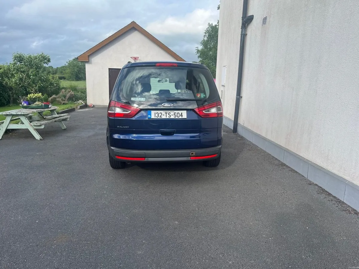 Ford Galaxy 2013 - Image 2