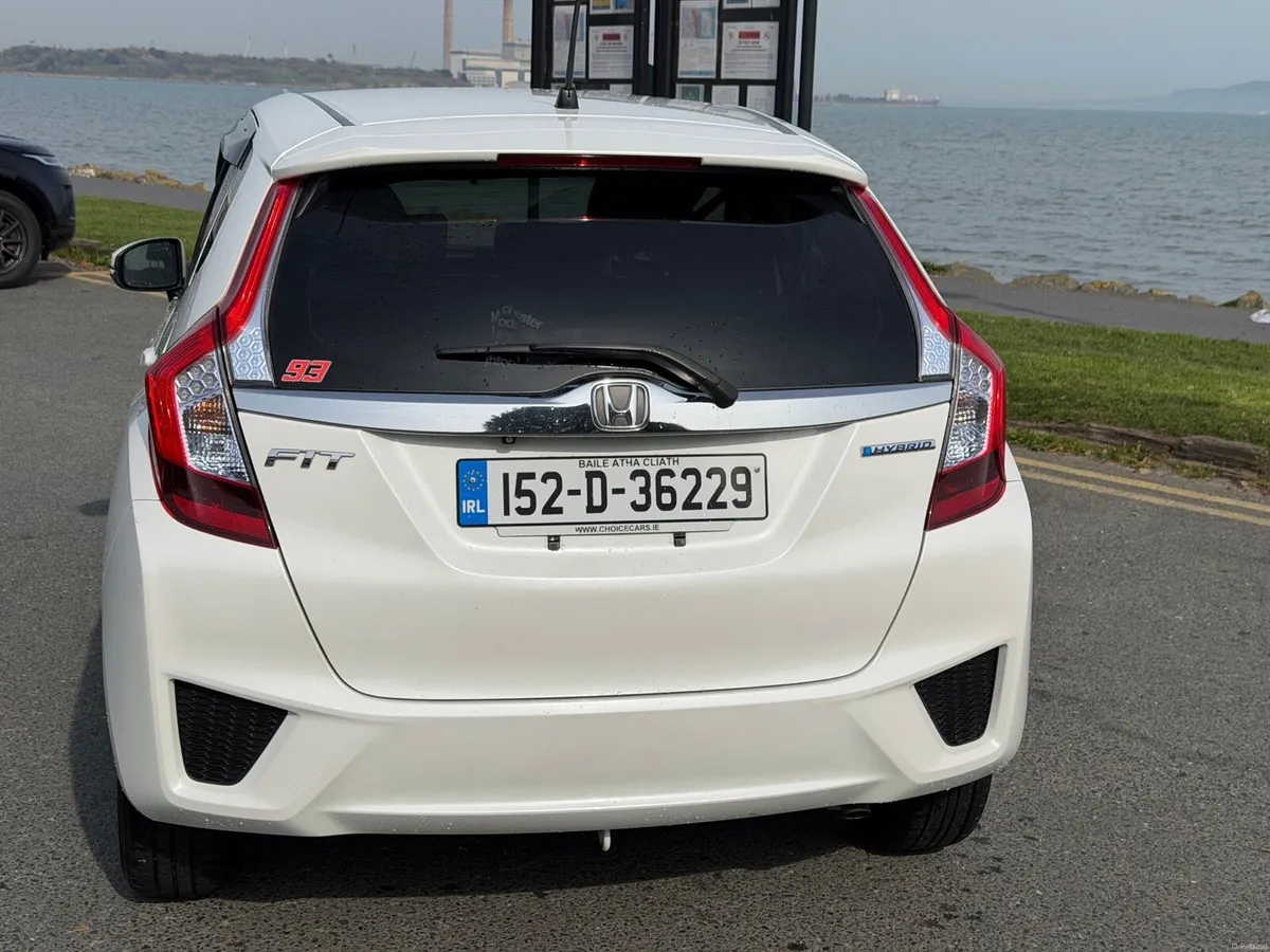 Honda Fit Hybrid Automatic 2015 - NCT 03-26 - Image 3