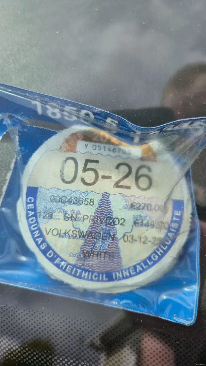 Volkswagen Golf 2009 - Image 2