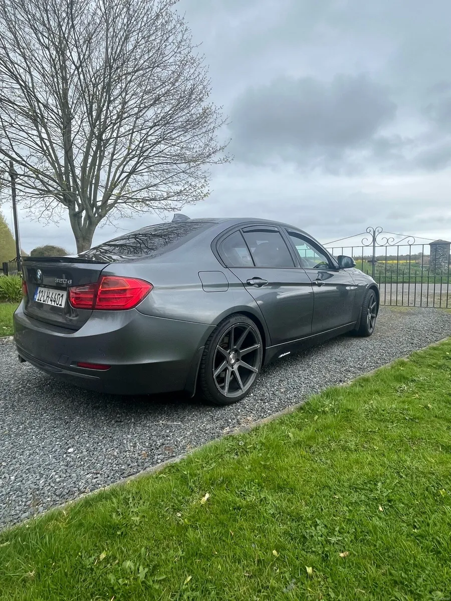 BMW 320 F30 Sport 2012 - Image 4