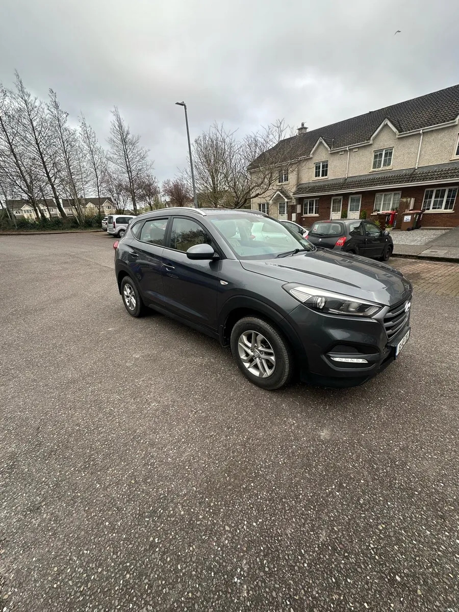 Hyundai Tucson Comfort plus - Image 2