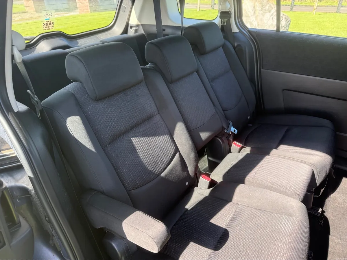 Mazda Mazda5 2010 - Image 3