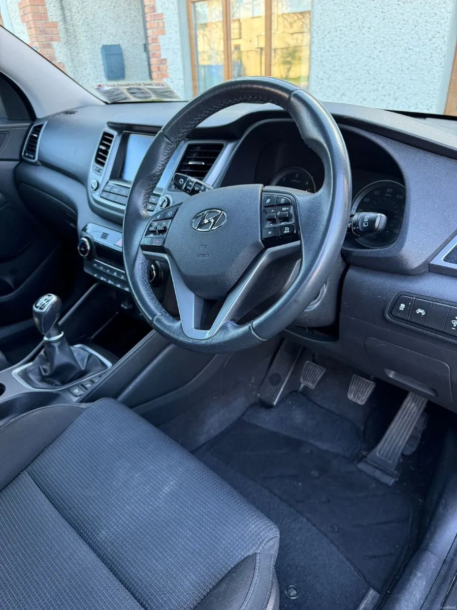 Hyundai Tucson 2017 - Image 2
