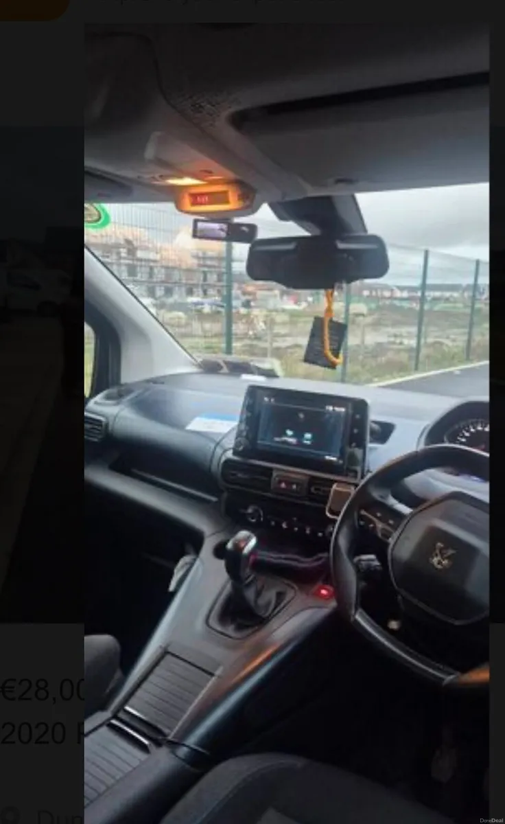 Taxi or private use WAV 7 seaters for sale - Image 3