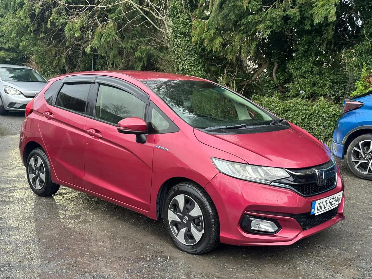 HONDA FIT 2019 28K MILES LEATHER CRUISE CONTROL - Image 3