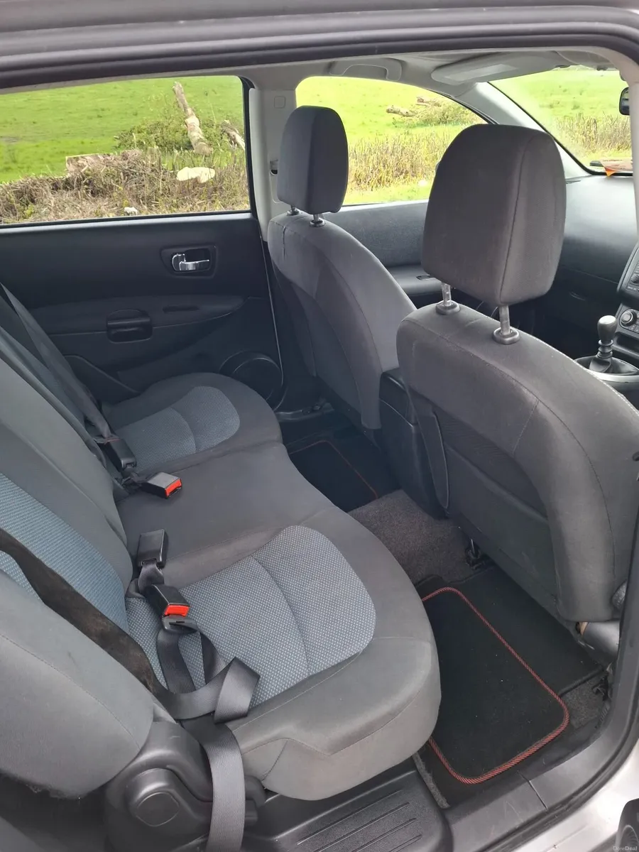 Nissan Qashqai+2 2012 - Image 2