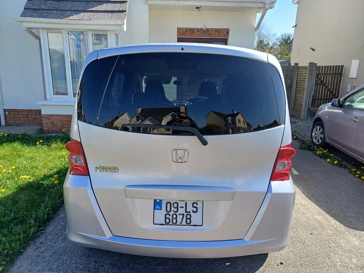 Honda Freed 1.5 Automatic 8 seater - Image 2