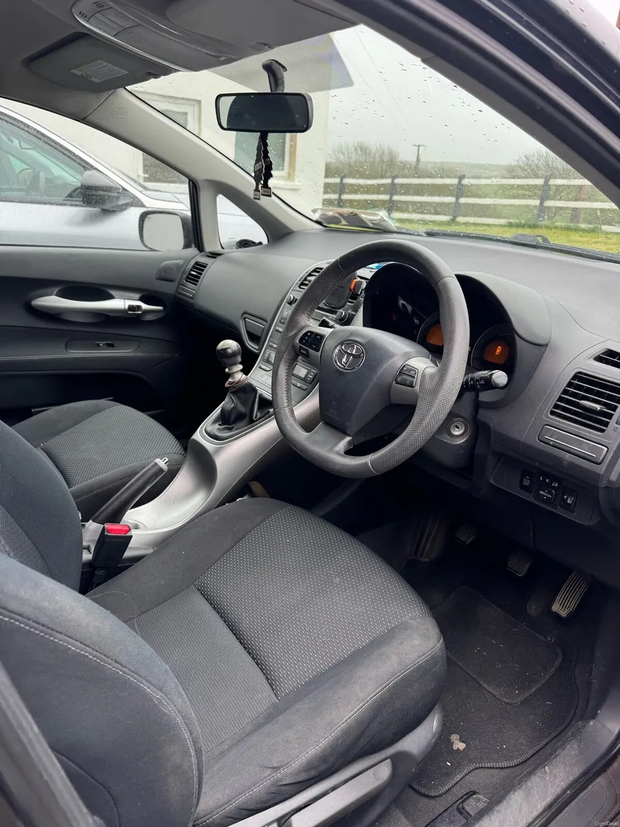 Toyota Auris - Image 4