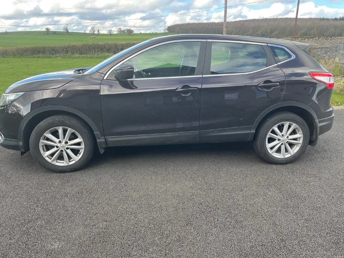 Nissan Qashqai 2015 - Image 1