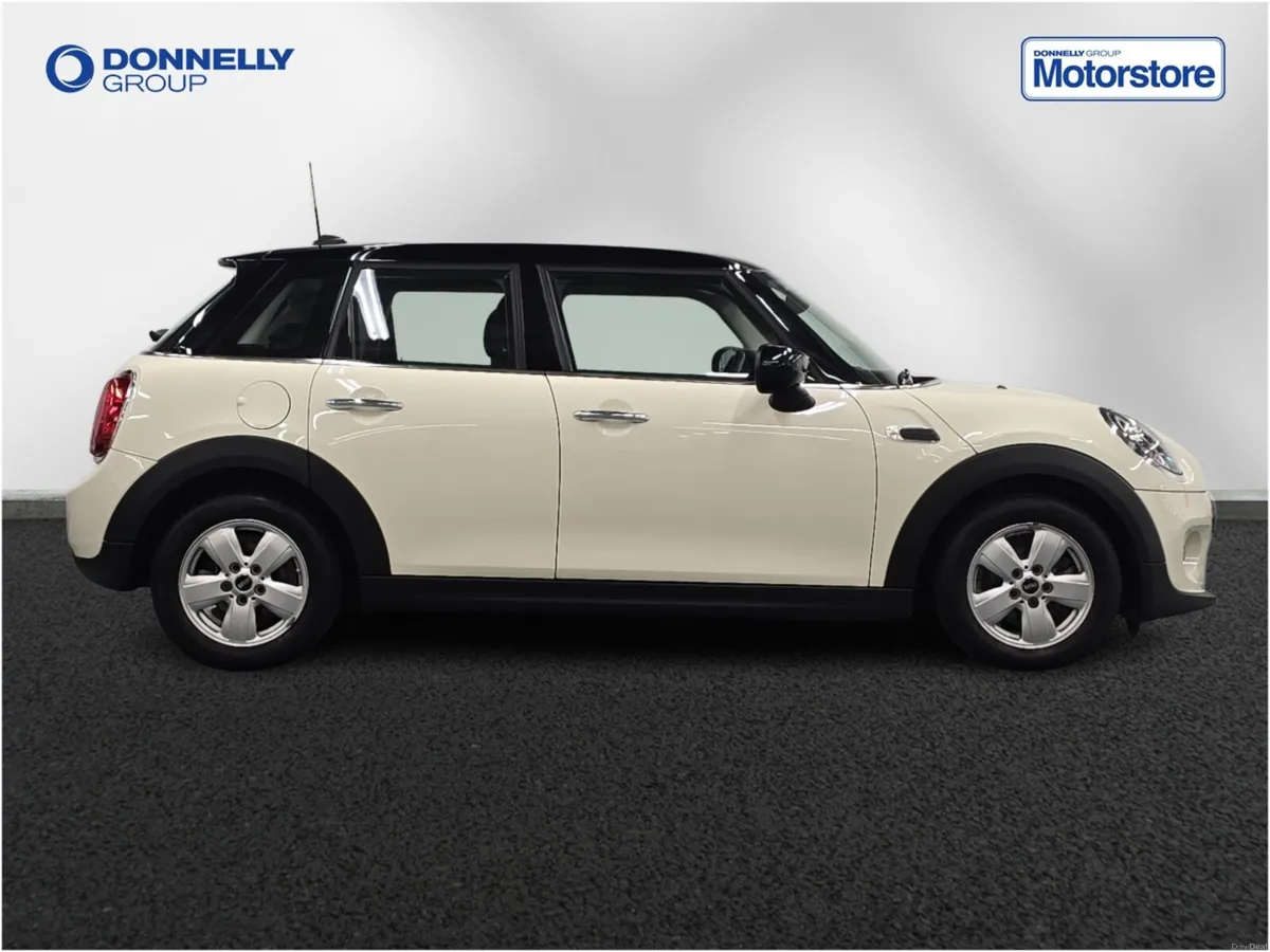 MINI HATCHBACK Cooper Classic - Image 3