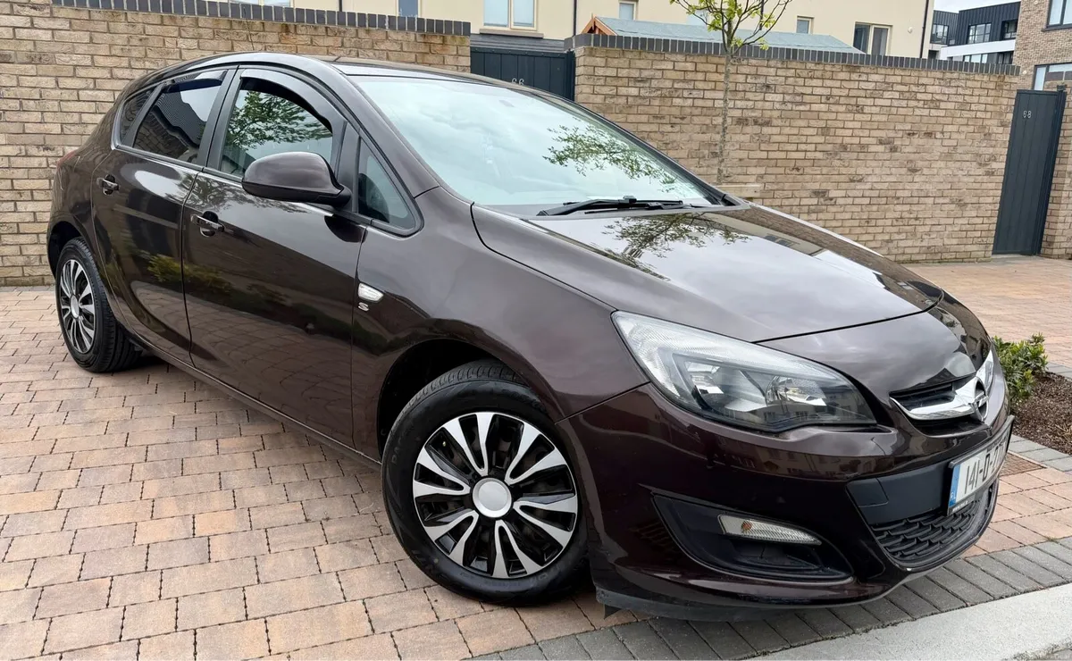 Opel Astra 1.2 - NCT & TAX - Image 2