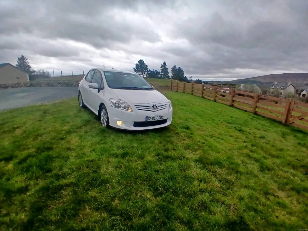 Toyota Auris - Image 1