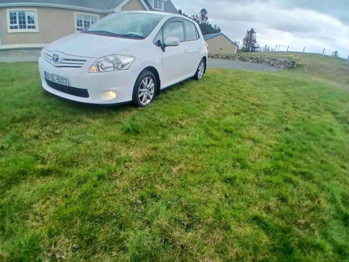 Toyota Auris - Image 2