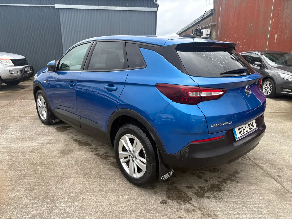 Opel Grandland X 2018 - Image 2