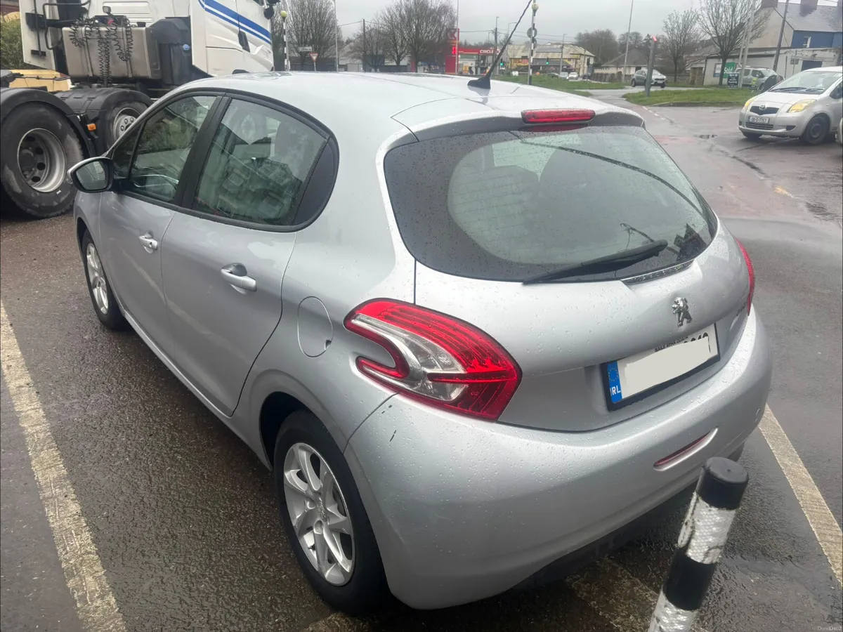 Peugeot 208 2014 1.0 Petrol Low Mileage - Image 4