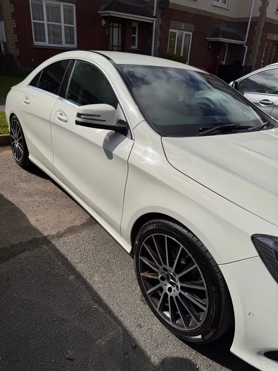 171 CLA200D Mercedes - Image 4