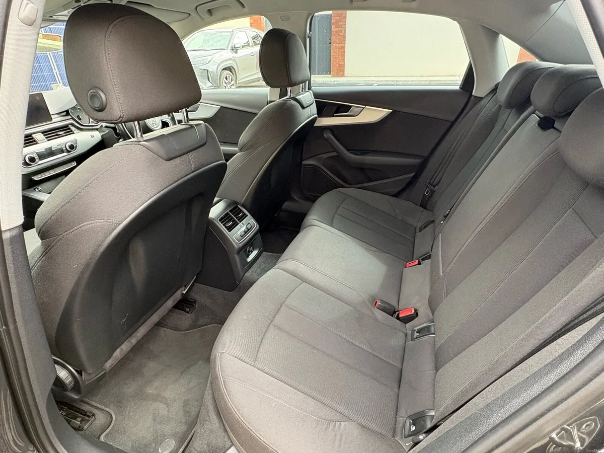 Audi A4 2.0 TDI Ultra Sport – 2016 - Image 4