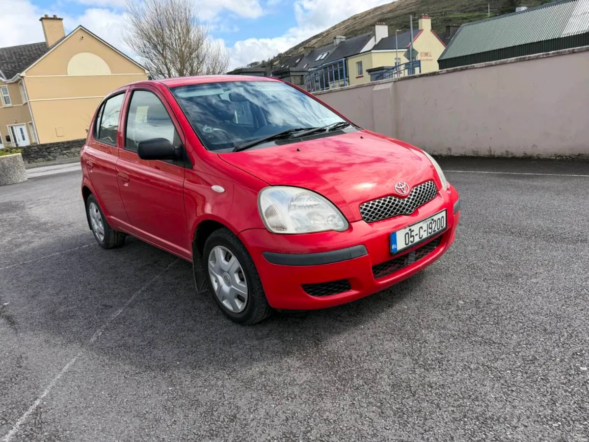 Toyota Yaris - Image 2
