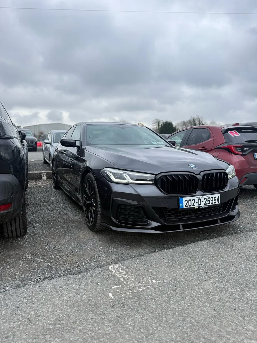 BMW 530e xdrive Lci - Image 1
