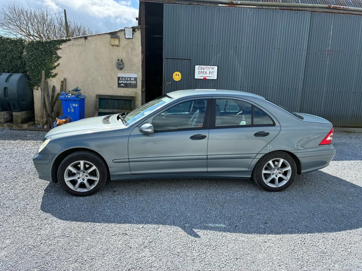 Mercedes C180 - Image 2