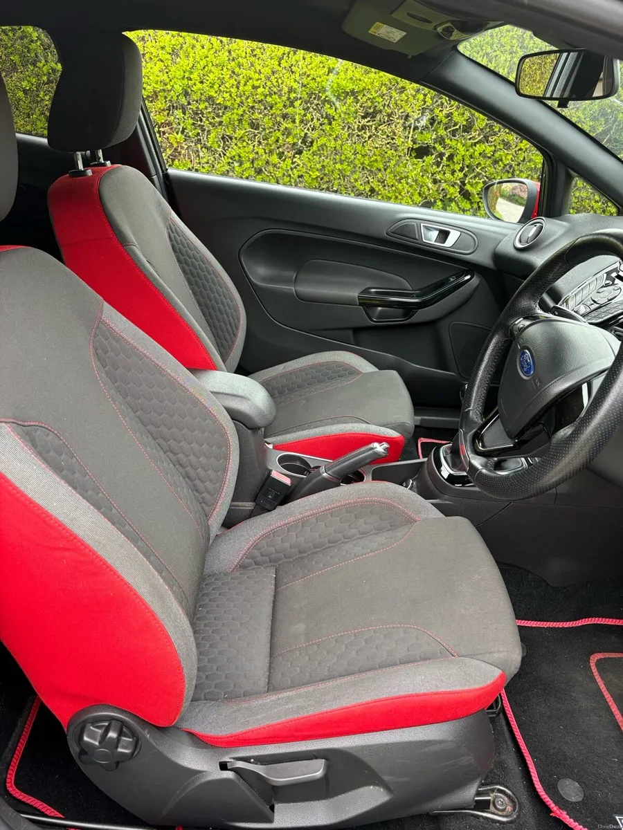 2016 Ford Fiesta - Image 6