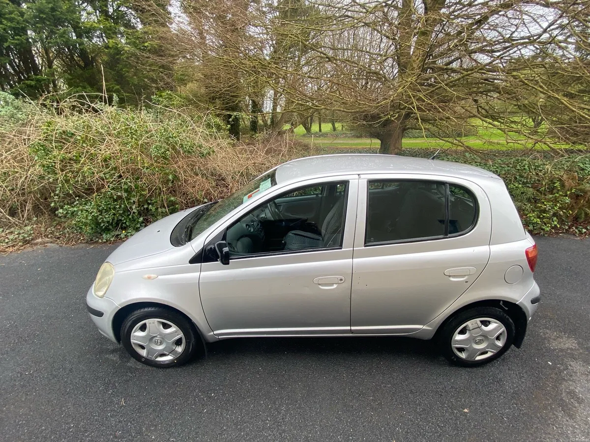 Toyota Yaris 2005 - Image 4