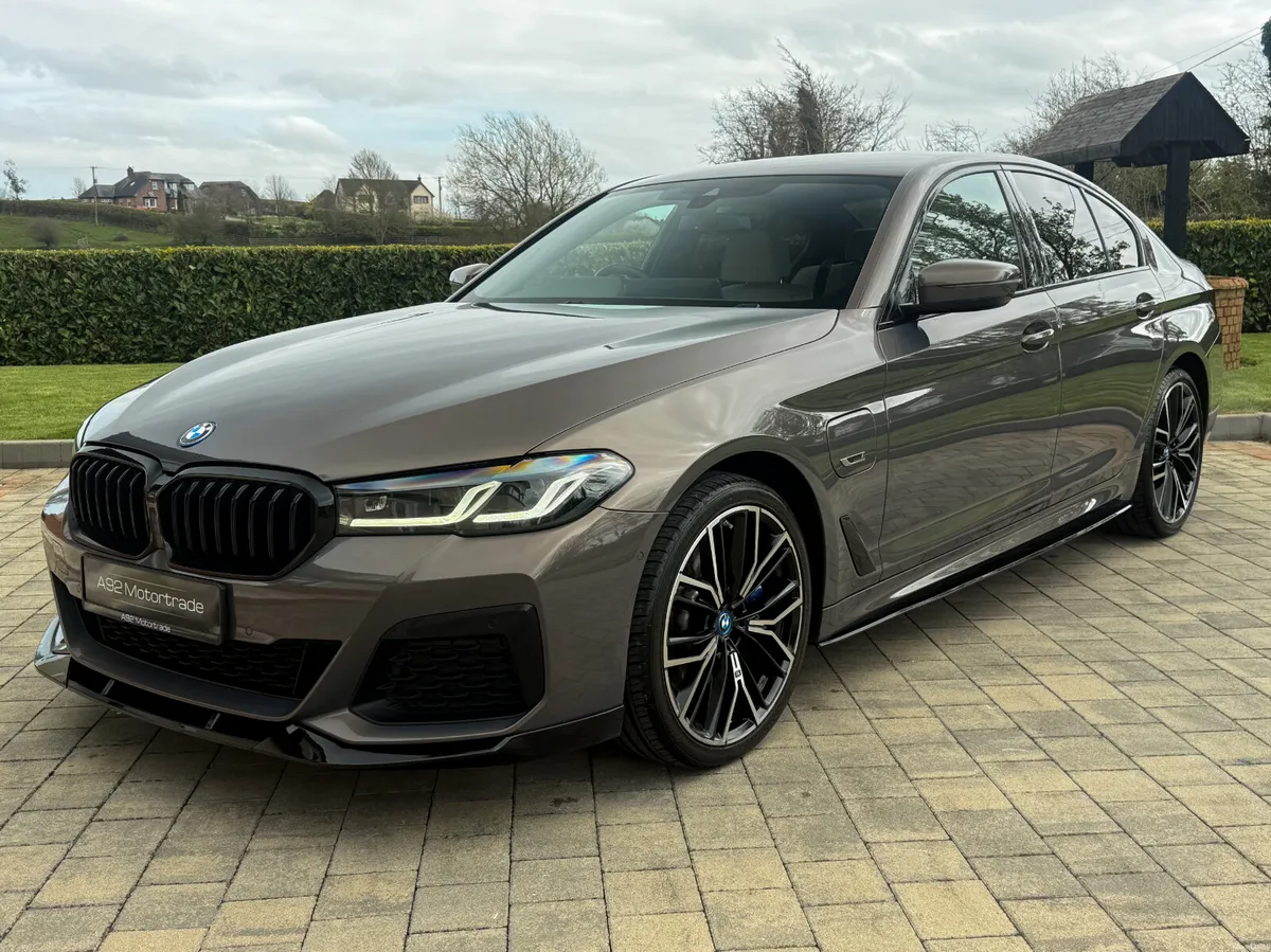 2022 BMW 530e M Sport Pro - Image 3