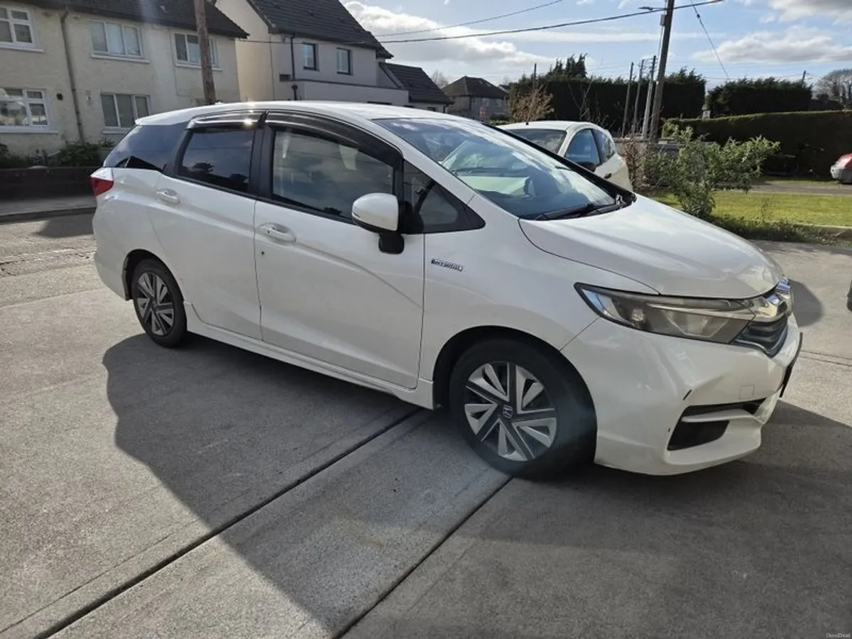 2015 Honda Shuttle - Image 1