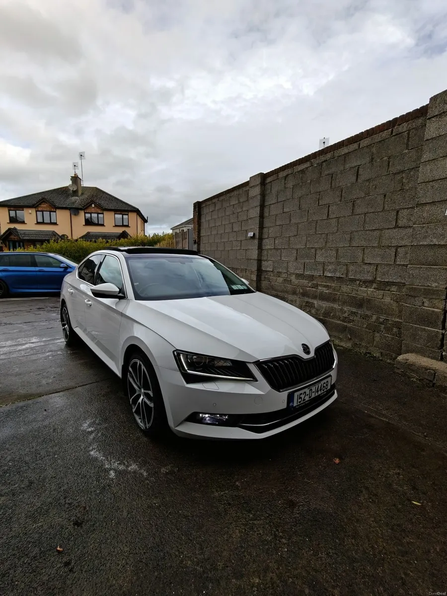 Skoda Superb 2015 - Image 1