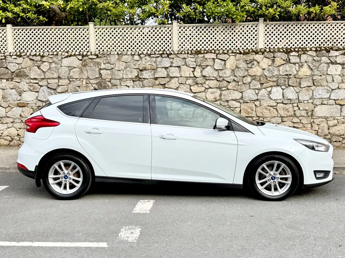 Ford Focus 2017!!! AUTO!! - Image 4