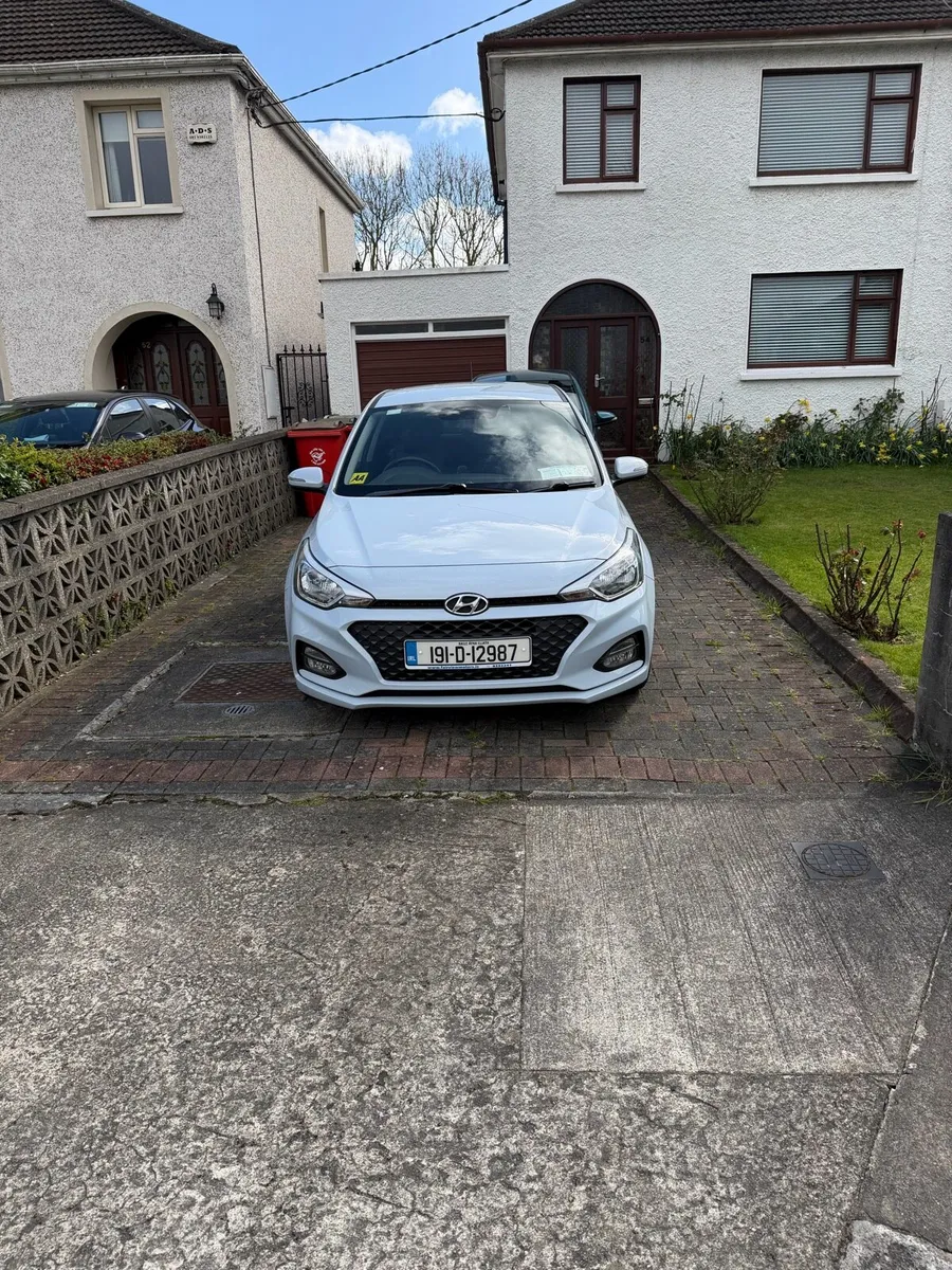 HYUNDAI I20 2019 1.2 PETROL DELUXE 5DR - Image 2