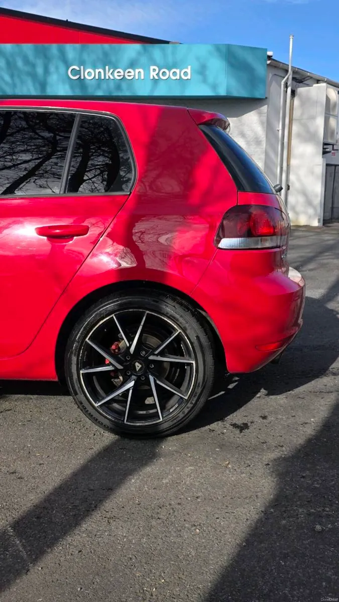low mileage VW Golf 1.4 tsi 160bhp 6 speed sunroof - Image 2