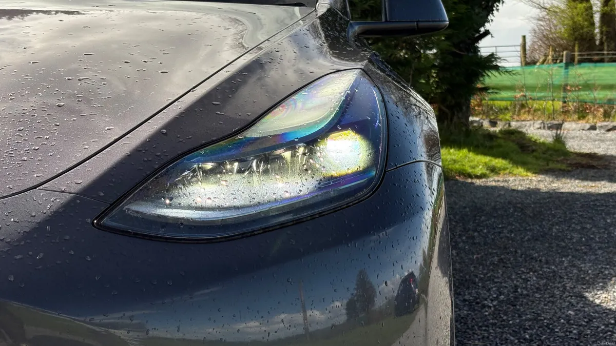 Tesla Model Y 2022 - Image 3