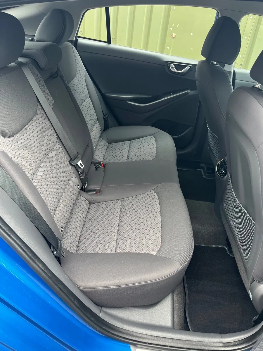 Hyundai IONIQ 2018 - Image 3
