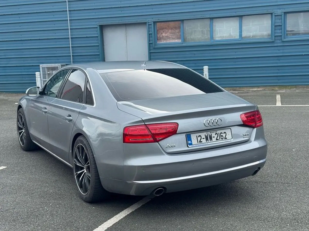 2012 Audi A8 - Image 4