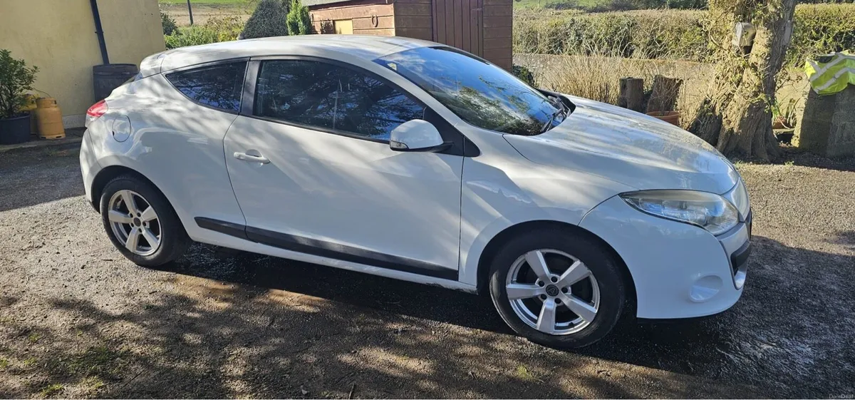 Renault Megane 2010 1.5 dCi - Image 1