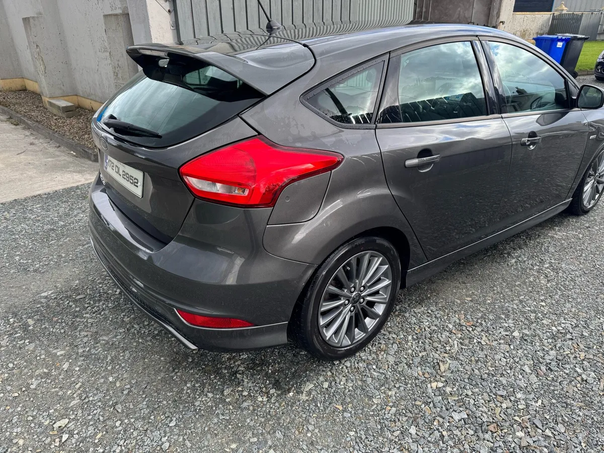 Ford Focus st line - Image 4