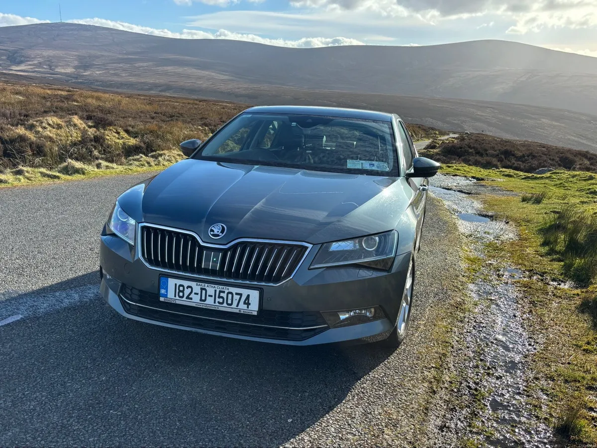 Skoda Superb 2018 - Image 2