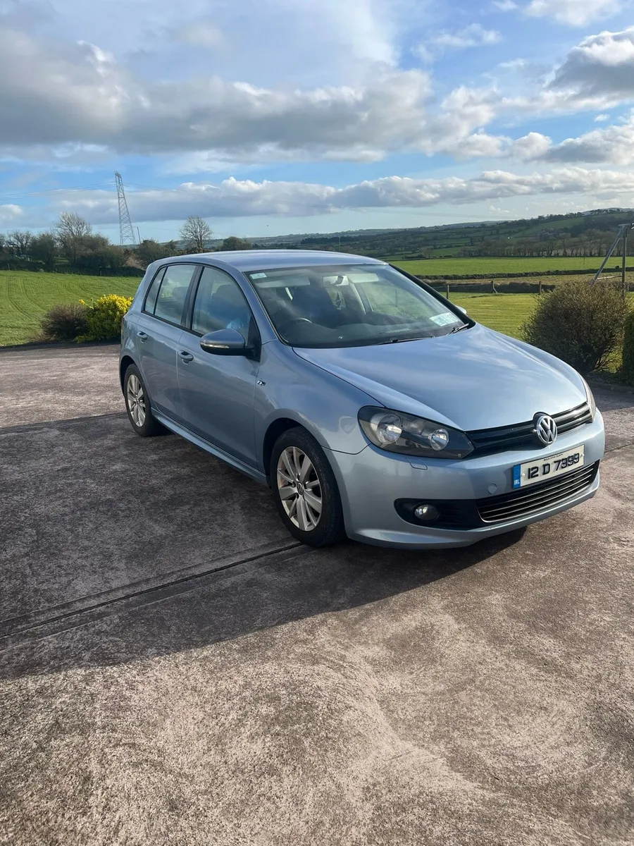 2012 Volkswagen Golf 1.6L R-Line - Image 1