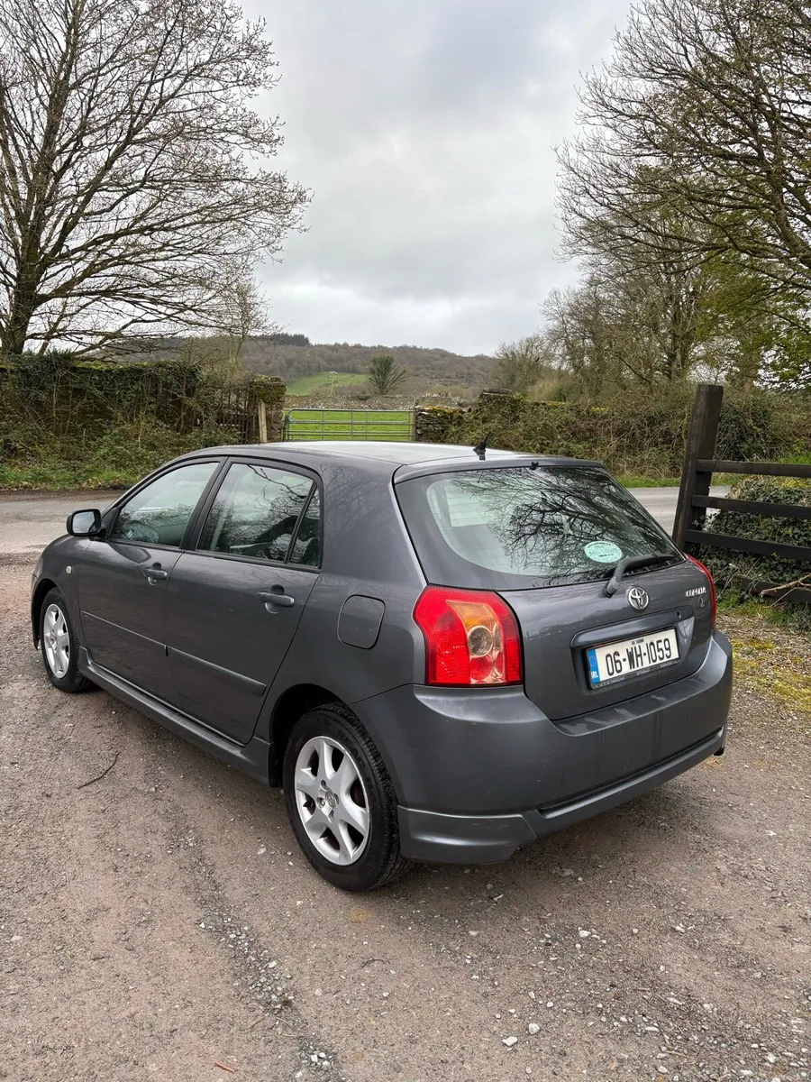 Toyota Corolla - Image 3