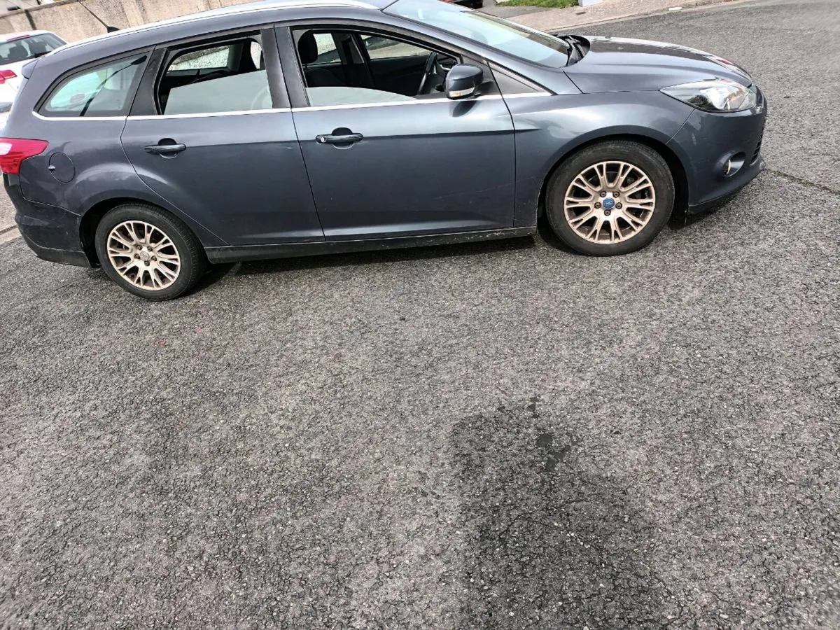 2013 ford focus estate 1,6 tdci diesel PRICE €2250 - Image 4